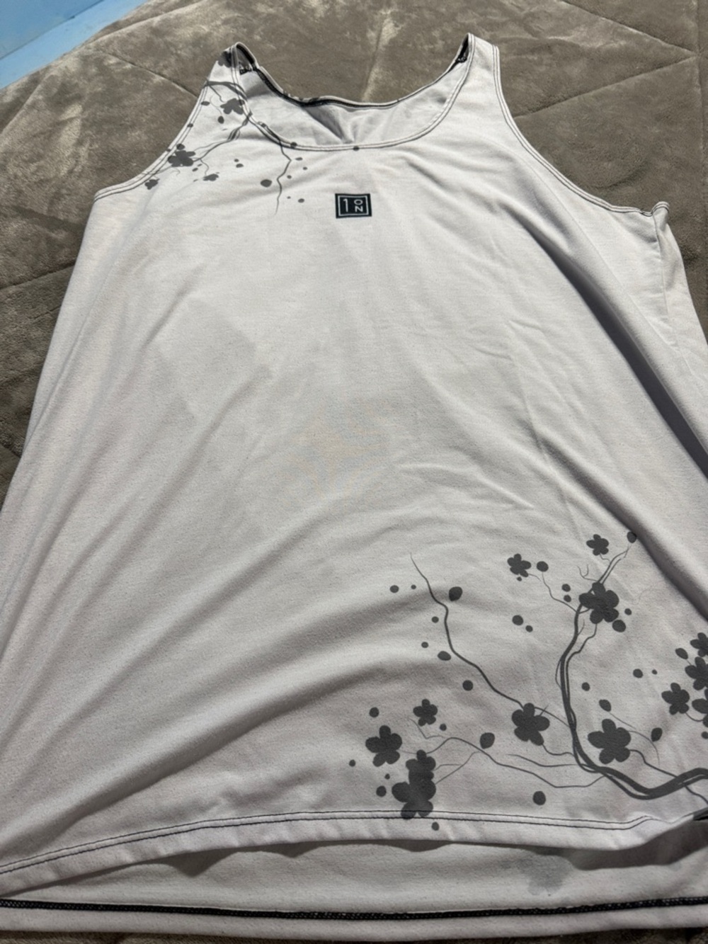 Light Gray Floral Graphic Tank Top -